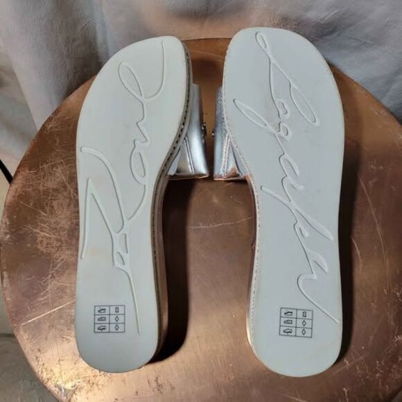 Karl Lagerfeld Paris Women's Jeslyn Embellished Slide Sandals Silver (Size 9) - Picture 4 of 4